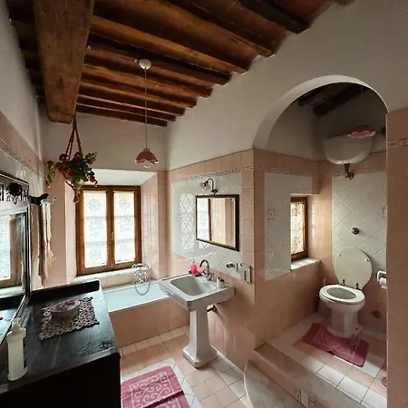 La Casa Nel Castello *